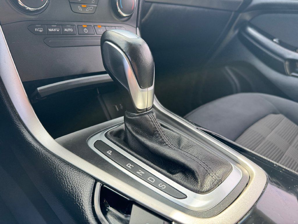 Used 2018 Ford Edge SEL FWD image 29