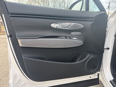 Certified 2022 Genesis GV70 2.5T w/ Advanced Package image 12