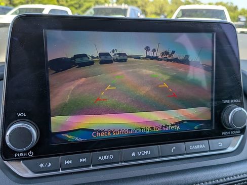 Used 2024 Nissan Rogue SV AWD/4WD image 24