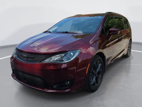 Used 2019 Chrysler Pacifica Touring-L w/ Advanced Safetytec Group FWD image 8