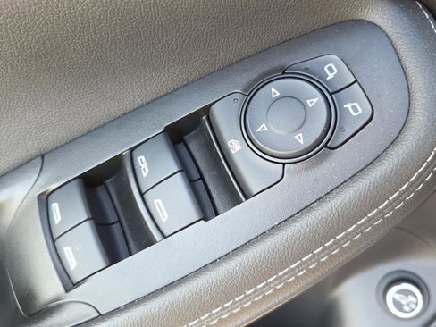 Used 2023 Buick Encore GX Select w/ Sport Touring Package image 27