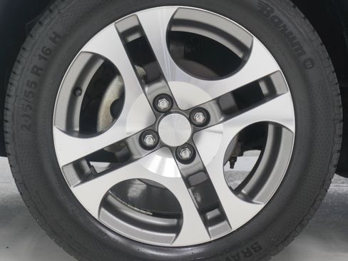Used 2005 Saturn ION Level 3 w/ Travel Pkg FWD image 21