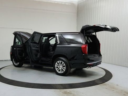 Used 2024 GMC Yukon Denali RWD image 13