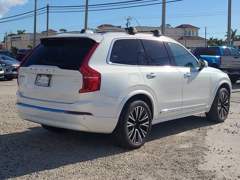 Used 2023 Volvo XC90 T8 Core image 6