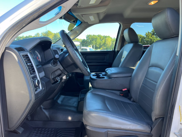 Used 2020 RAM 1500 Tradesman w/ Chrome Appearance Group AWD/4WD image 3