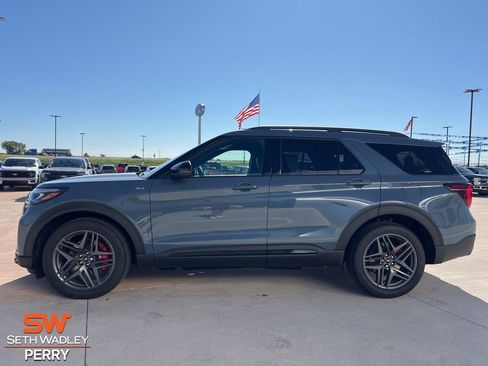 New 2025 Ford Explorer ST-Line w/ Premium Package image 4