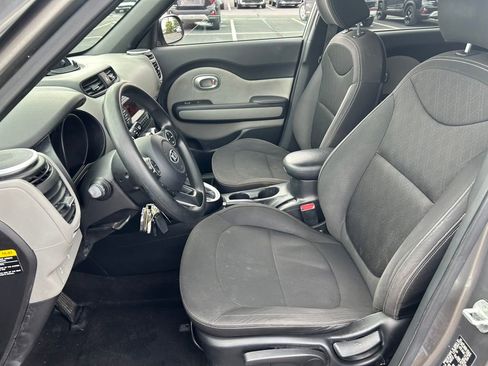 Used 2015 Kia Soul FWD image 18