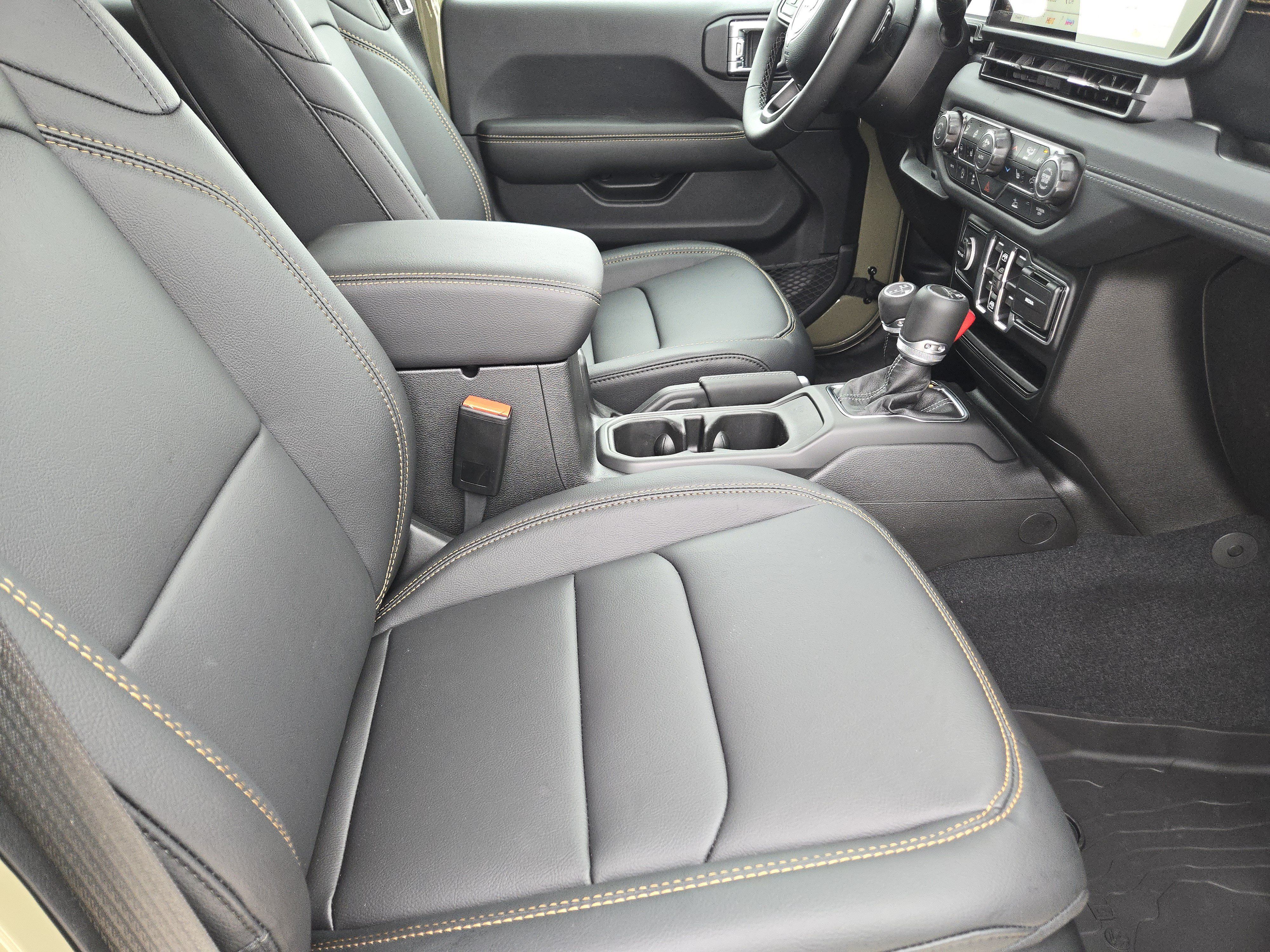New 2026 Jeep Gladiator Sport AWD/4WD image 12