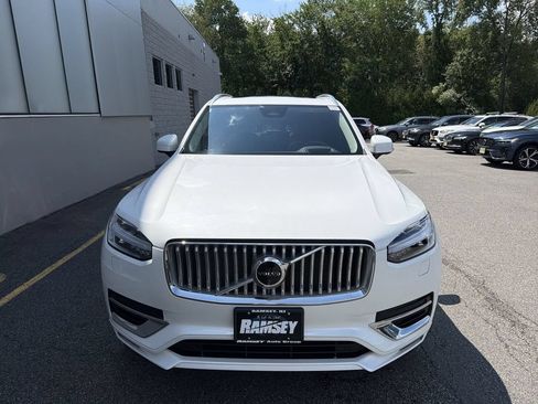 Certified 2025 Volvo XC90 T8 Ultra w/ Protection Package Premier AWD/4WD image 3