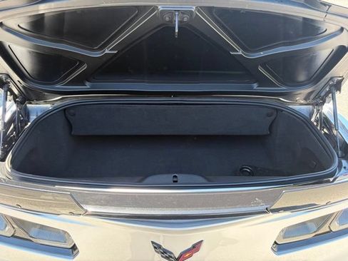Used 2018 Chevrolet Corvette Z06 RWD image 7