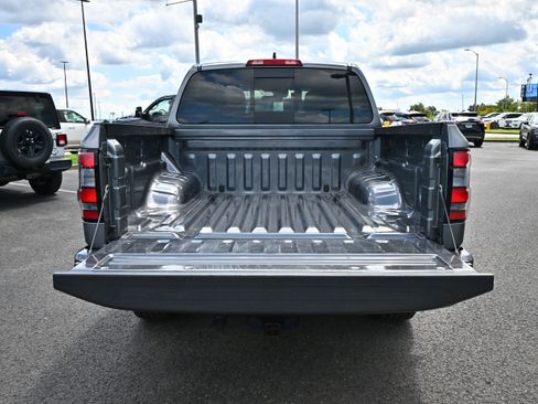 Certified 2024 Nissan Frontier PRO-4X w/ Technology Package AWD/4WD image 10