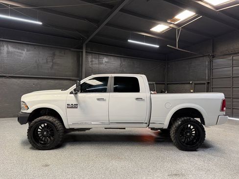 Used 2017 RAM 2500 Limited AWD/4WD image 9