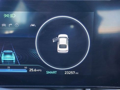 Used 2024 Hyundai Elantra SEL w/ Convenience Package image 20