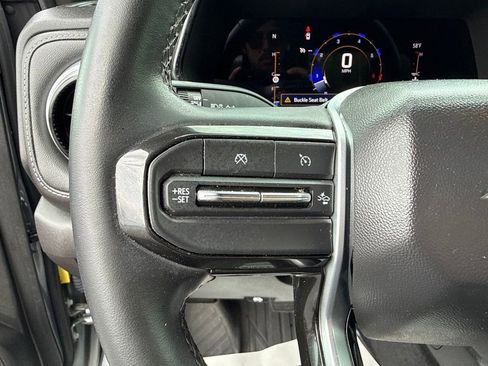 Used 2023 Chevrolet Colorado LT w/ LT Convenience Package II AWD/4WD image 19