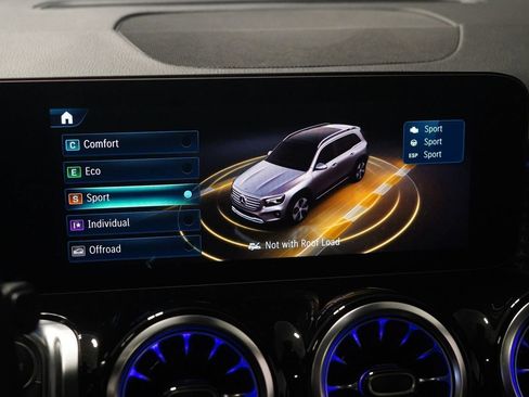 Used 2026 Mercedes-Benz GLB 250 GLB 250 image 23