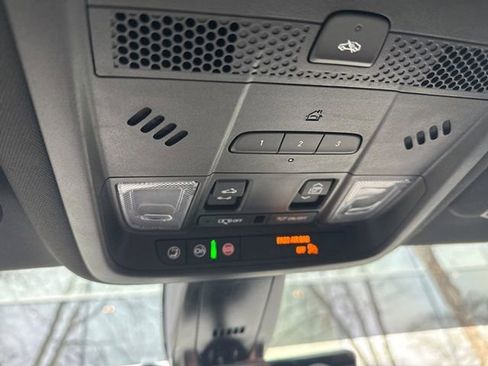 Used 2024 Cadillac XT6 Premium Luxury w/ Technology Package image 15