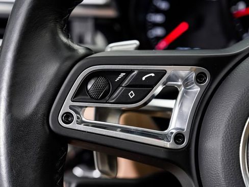 Certified 2021 Porsche Macan AWD/4WD image 14