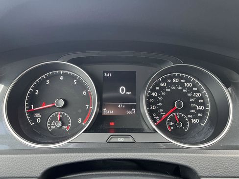 Used 2019 Volkswagen Golf Alltrack S AWD/4WD image 10