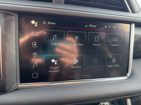 Used 2024 GMC Yukon XL Denali image 25