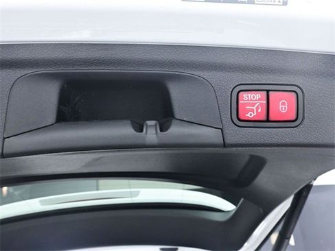 Used 2024 Mercedes-Benz GLE 350 4MATIC image 27