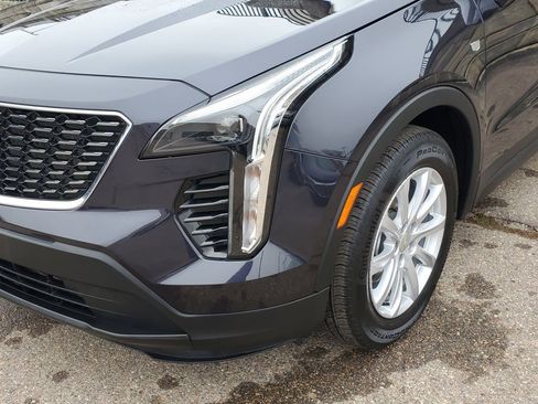 Certified 2023 Cadillac XT4 Luxury image 7