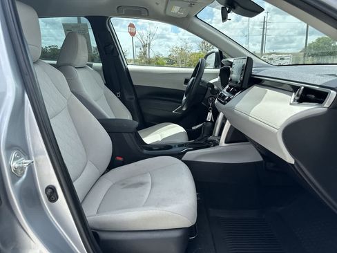 Used 2022 Toyota Corolla Cross L FWD image 23