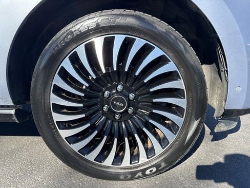 Used 2018 Lincoln Navigator Black Label w/ Cargo Package image 9