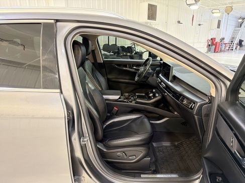 Used 2023 Lincoln Nautilus FWD image 27