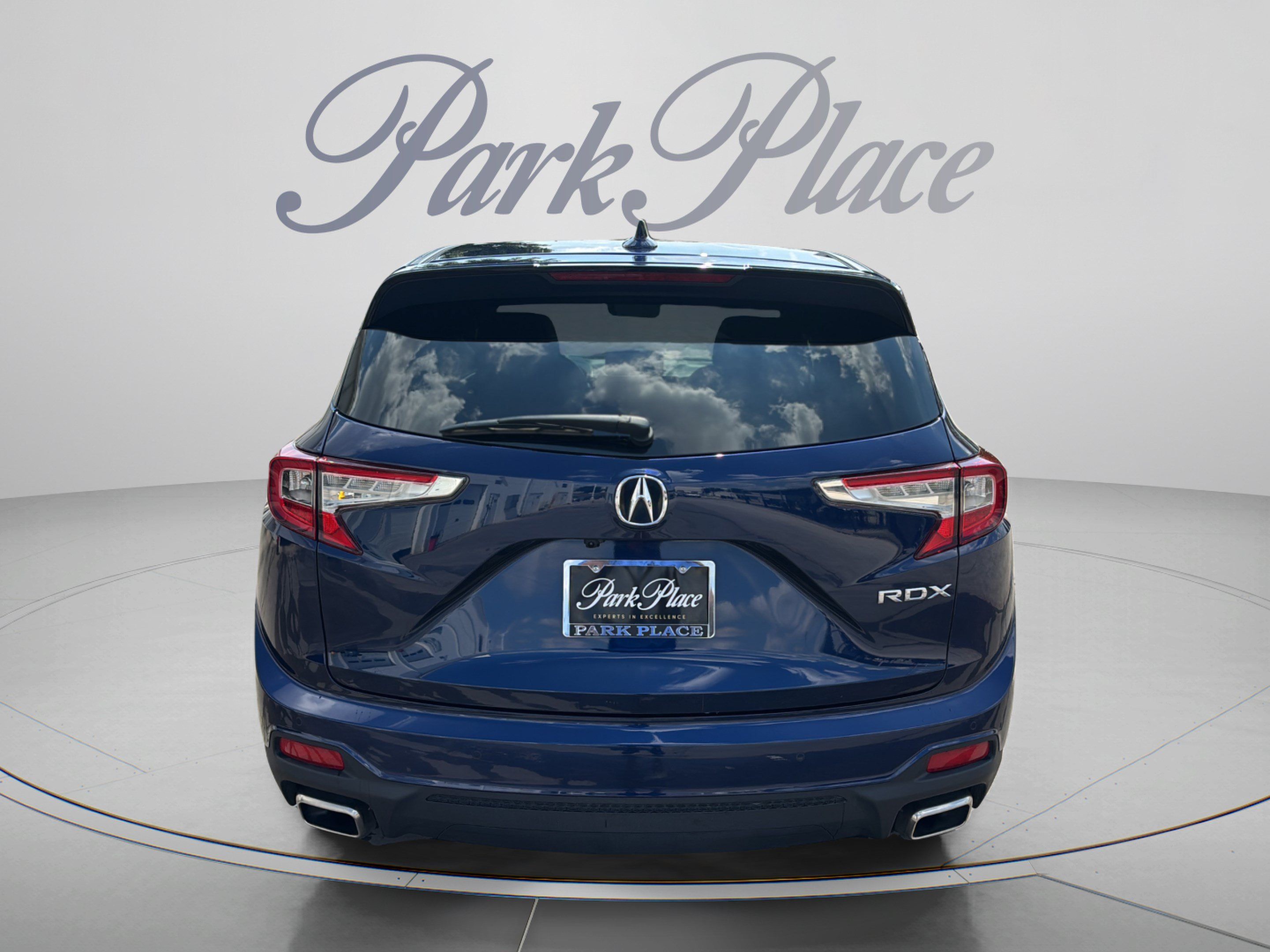 Used 2023 Acura RDX w/ Technology Package FWD image 4