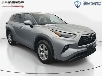 Used 2024 Toyota Highlander LE