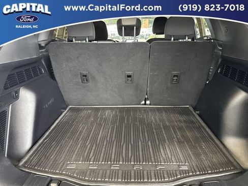 Certified 2022 Ford Escape SE w/ Convenience Package FWD image 16