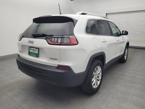 Used 2019 Jeep Cherokee Latitude w/ Cold Weather Group AWD/4WD image 9