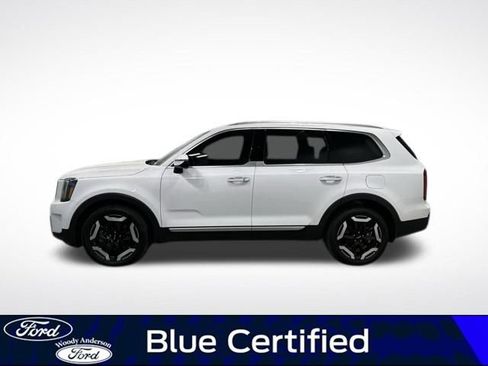 Used 2024 Kia Telluride S w/ S Sunroof Package image 3