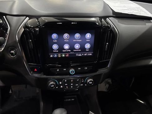 Used 2023 Chevrolet Traverse LT w/ Rear Camera Mirror Package AWD/4WD image 27