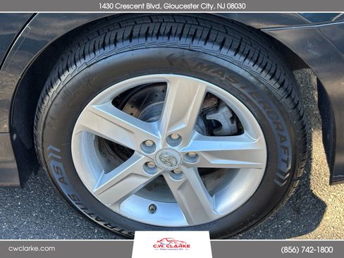 Used 2012 Toyota Camry SE image 23