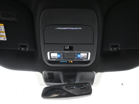 Used 2025 Ford F150 Platinum w/ FX4 Off-Road Package image 27