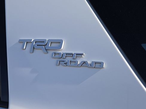 Used 2021 Toyota 4Runner TRD Off-Road Premium image 8
