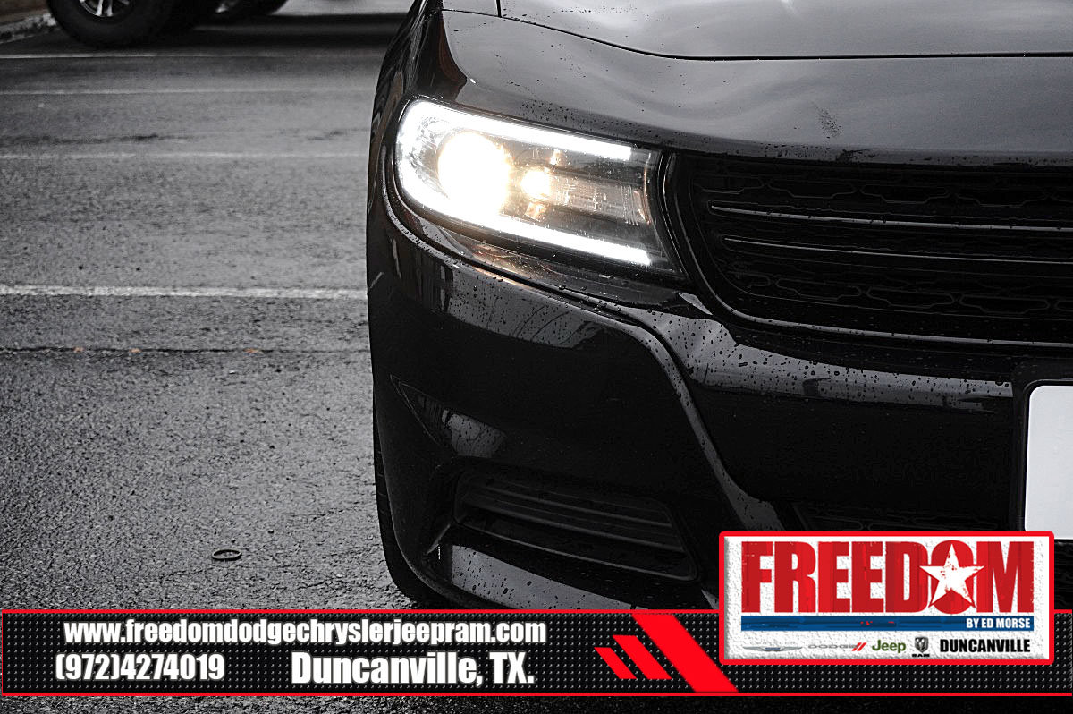 Used 2023 Dodge Charger SXT w/ Blacktop Package RWD image 41
