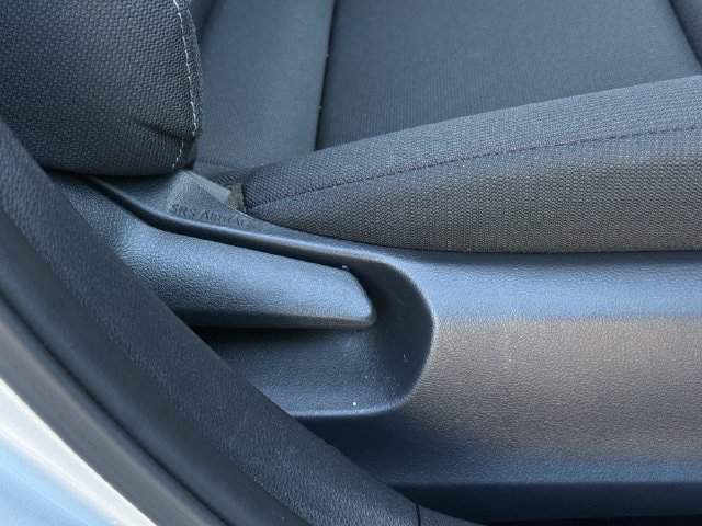 Used 2025 Toyota Corolla LE FWD image 28