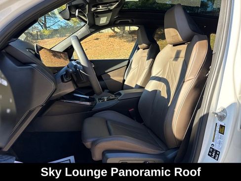 Used 2025 BMW X3 xDrive30i w/ Premium Package image 12