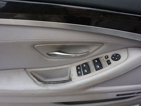 Used 2012 BMW 535i Sedan image 3