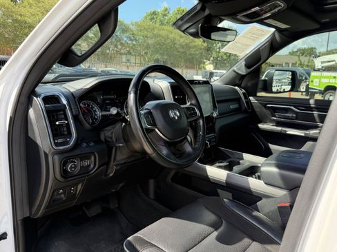 Used 2021 RAM 1500 Laramie w/ Sport Appearance Package AWD/4WD image 16