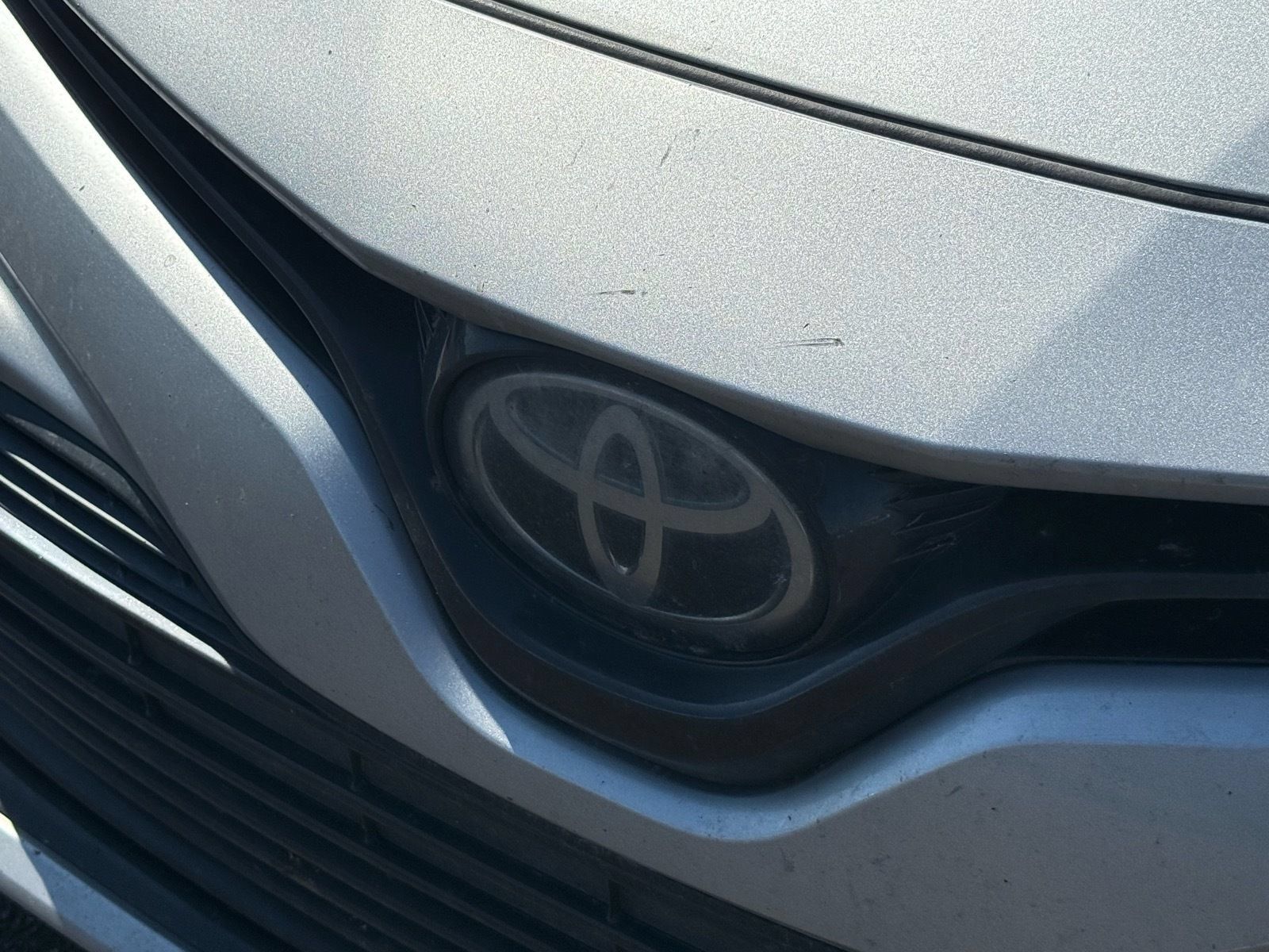 Used 2020 Toyota Camry LE w/ Carpet Mat Package FWD image 8