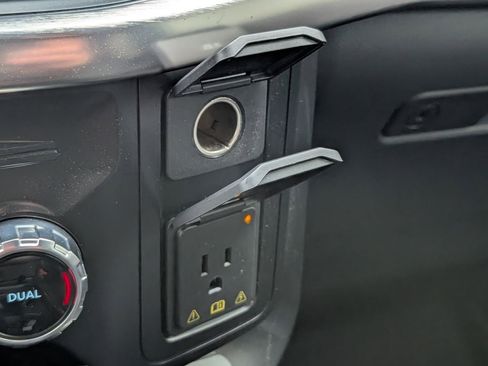 Used 2022 Ford F150 Lariat w/ Max Trailer Tow Package AWD/4WD image 22