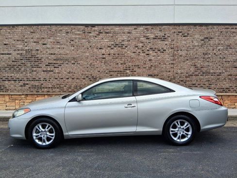 Used 2006 Toyota Solara SE Sport FWD image 2