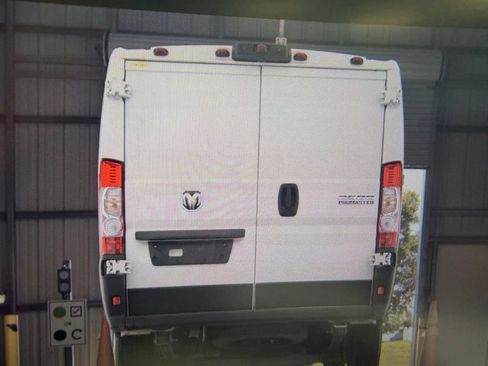 Used 2025 RAM ProMaster 2500 w/ Convenience Group FWD image 7