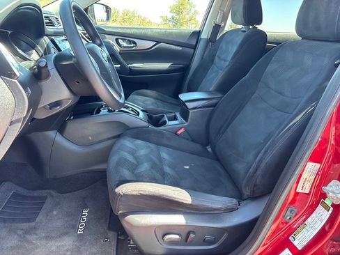 Used 2014 Nissan Rogue SV w/ SV Family Package FWD image 11