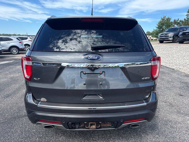 Used 2018 Ford Explorer XLT w/ Equipment Group 202A AWD/4WD image 7