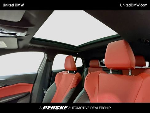 Used 2025 BMW X2 xDrive28i AWD/4WD image 11