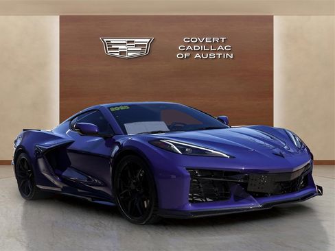 Used 2025 Chevrolet Corvette Z06 w/ Stealth Interior Trim Package image 6